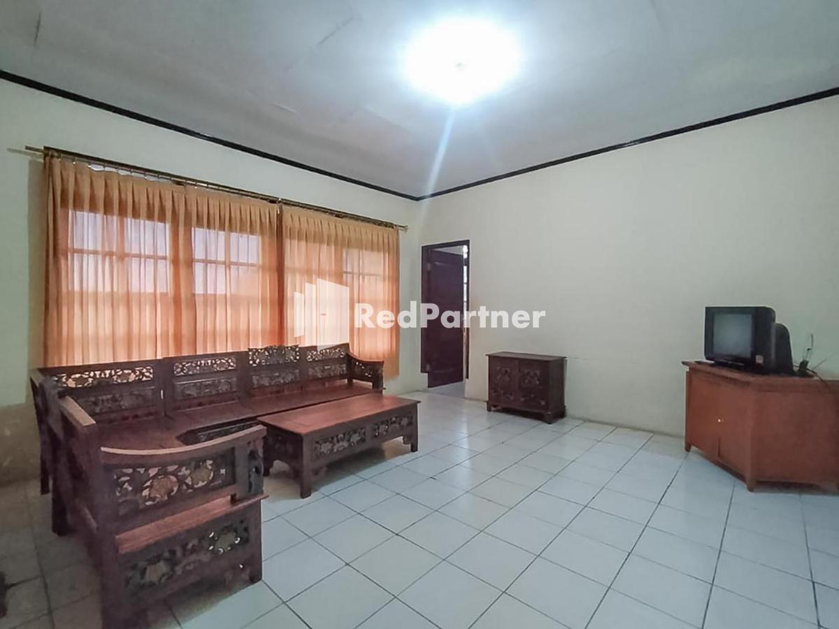 Pertiwi Village Redpartner Paragajen Ngoại thất bức ảnh